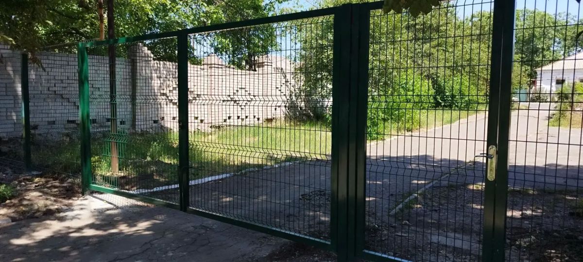 Денис Зубов: Подрядные организации шеф-региона Нижегородской области продолжают ремонтные работы в Иловайске Денис Зубов: Подрядные организации шеф-региона Нижегородской области продолжают ремонтные работы в Иловайске