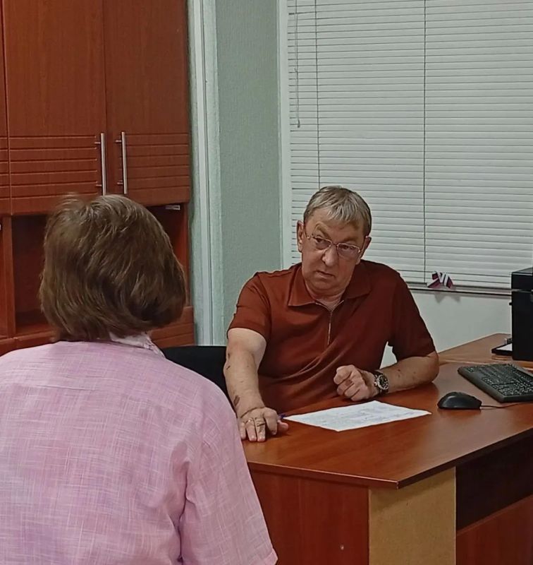На очередном приеме, который сегодня провел в администрации Ясиноватой, рассмотрел обращения жителей Ясиноватой и Авдеевки На очередном приеме, который сегодня провел в администрации Ясиноватой, рассмотрел обращения жителей Ясиноватой и Авдеевки