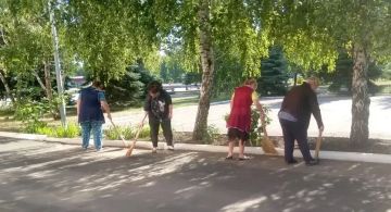 Наталья Бегуненко: Чистый четверг индивидуальных предпринимателей и сотрудников Дворца культуры им. Г.И. Петровского