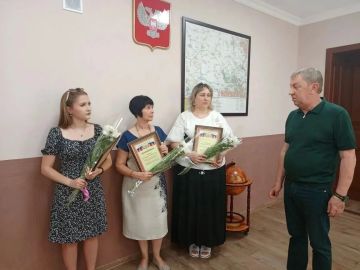 Вручил благодарности Главы Донецкой Народной Республики ясиноватцам, которые умеют жить и работать ради других, которые вносят свою – пусть не самую большую, но крайне важную – лепту в развитие наших городов и поселков, в...