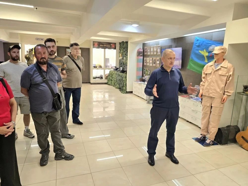 Дмитрий Огилец: Сегодня в Доме Ветерана Донецкой республиканской региональной организации "Российский союз ветеранов Афганистана и специальных военных операций" по инициативе Молодёжного Парламента ДНР и Комитетов Народного... Дмитрий Огилец: Сегодня в Доме Ветерана Донецкой республиканской региональной организации "Российский союз ветеранов Афганистана и специальных военных операций" по инициативе Молодёжного Парламента ДНР и Комитетов Народного...