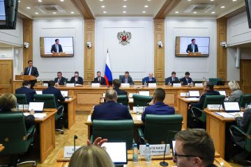 Александр Волошин: #работа_в_СФ. Также в Совете Федерации принял участие в заседании Совета по вопросам интеграции воссоединённых субъектов Российской Федерации в правовую и социально-экономическую системы РФ. Мероприятие...
