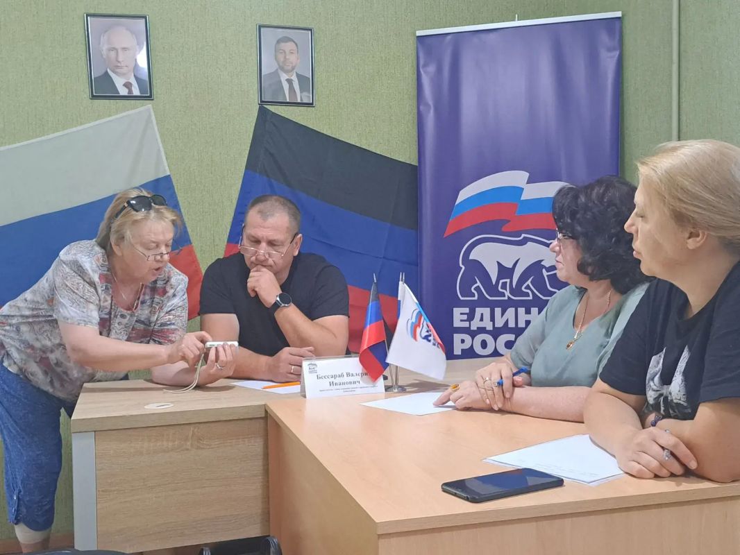 16 июля 2026 года в общественной приёмной Светлодарского местного отделения Партии «Единая Россия» в городе Светлодарск состоялся личный приём граждан, который провёл заместитель главы администрации городского округа... 16 июля 2026 года в общественной приёмной Светлодарского местного отделения Партии «Единая Россия» в городе Светлодарск состоялся личный приём граждан, который провёл заместитель главы администрации городского округа...