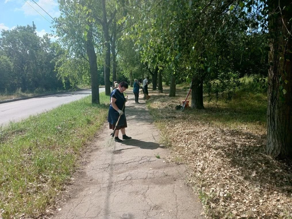 Сегодня, 16 июля 2026 года, в рамках проекта «Городская среда», реализуемого Единой Россией , неравнодушные жители Кировского района приняли участие в традиционной экологической акции «Чистый четверг» Сегодня, 16 июля 2026 года, в рамках проекта «Городская среда», реализуемого Единой Россией , неравнодушные жители Кировского района приняли участие в традиционной экологической акции «Чистый четверг»