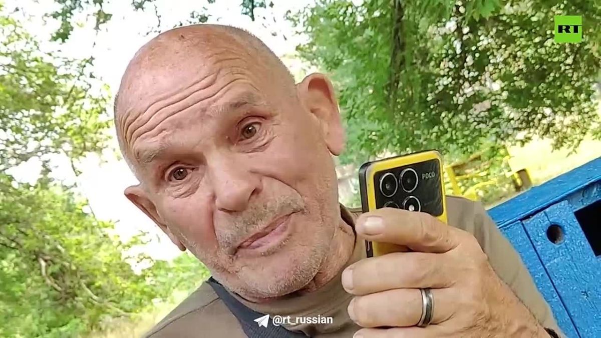 — Добрый день, браток... Я сейчас нахожусь в Горловке. После ранения нас вывели из Константиновки