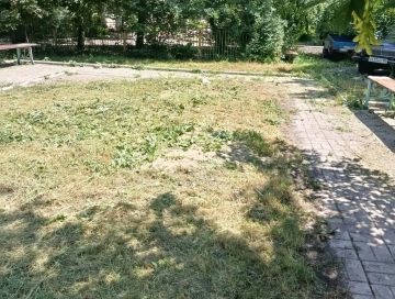 Сегодня, 16 июля, с целью приведения территории в надлежащее санитарное состояние в Кировском внутригородском районе города Макеевки силами Макеевского филиала УНКО «Единый региональный фонд по управлению многоквартирными...