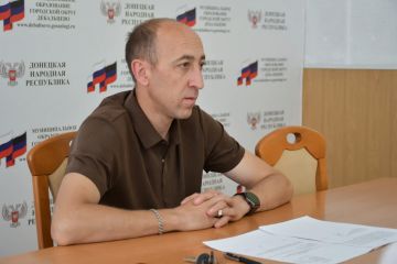 15 июля под председательством заместителя главы администрации городского округа Дебальцево Глебова Евгения Юрьевича прошло заседание комиссии по обеспечению безвозмездной натуральной помощью администрации городского округа...