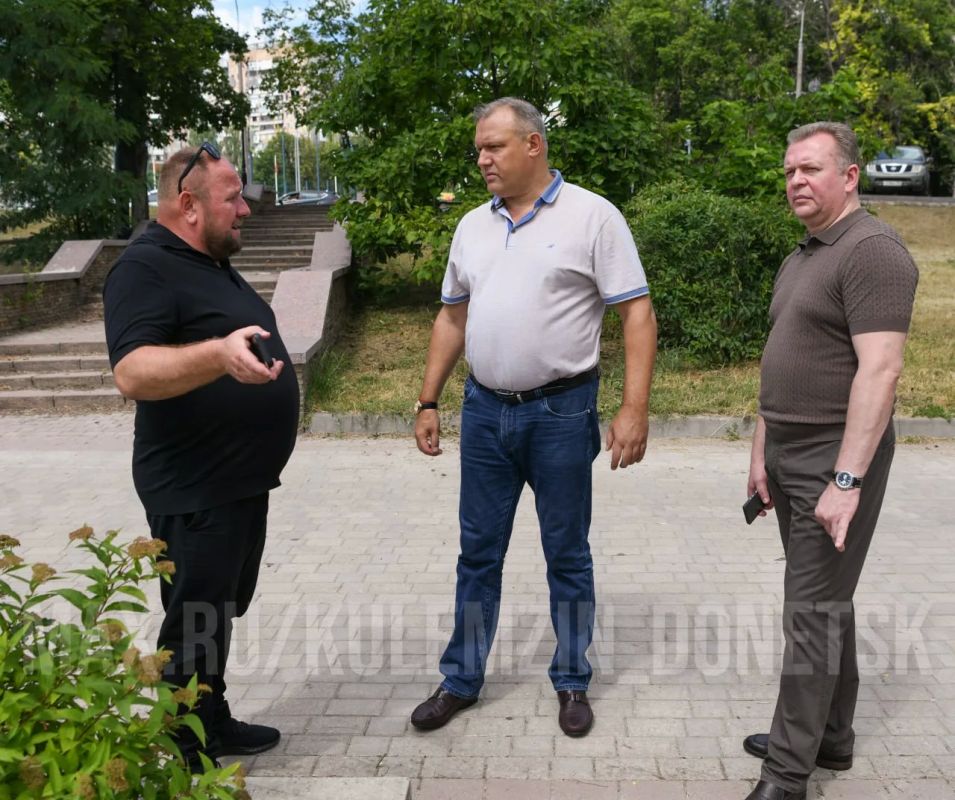 Алексей Кулемзин: Продолжаются ремонтные работы на участке улицы Набережная — от проспекта Мира до бульвара Шевченко Алексей Кулемзин: Продолжаются ремонтные работы на участке улицы Набережная — от проспекта Мира до бульвара Шевченко