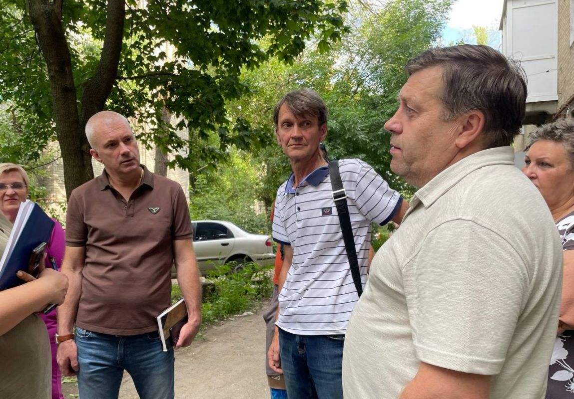 Анна Кондрыкинская: Провела встречу с жителями многоквартирных домов по улице Корниенко Анна Кондрыкинская: Провела встречу с жителями многоквартирных домов по улице Корниенко