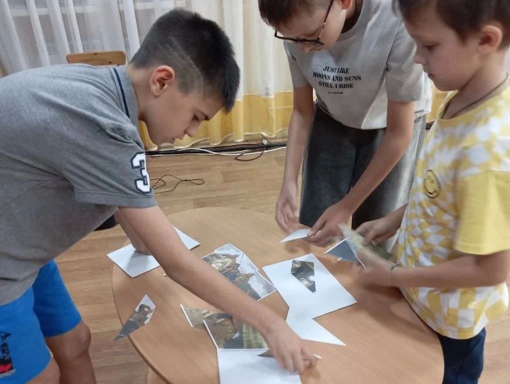 Литературный калейдоскоп «Сказки, в которых живет Россия» Литературный калейдоскоп «Сказки, в которых живет Россия»