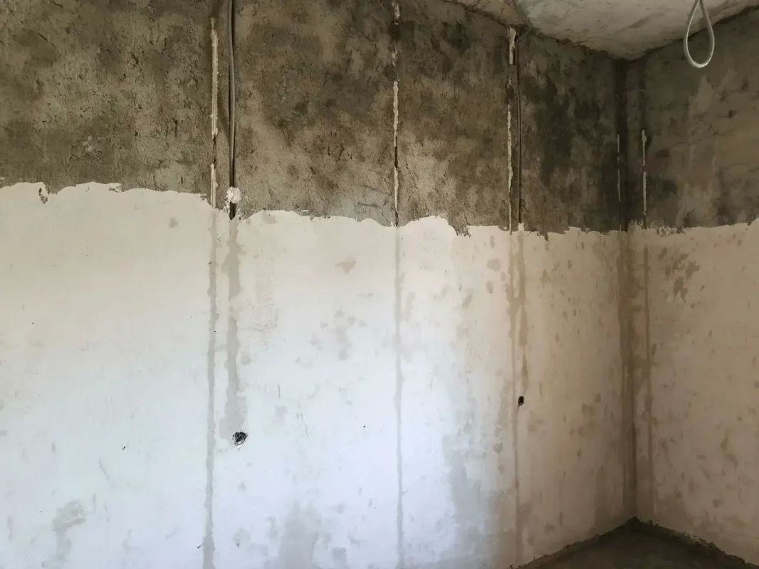 В Харцызске нижегородские подрядчики продолжают обновление помещений для нужд администрации В Харцызске нижегородские подрядчики продолжают обновление помещений для нужд администрации