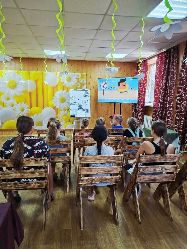 Летом в учреждениях культуры Новоазовского муниципального округа проходят не только развлекательные, но и образовательные мероприятия, направленные на безопасность детей Летом в учреждениях культуры Новоазовского муниципального округа проходят не только развлекательные, но и образовательные мероприятия, направленные на безопасность детей