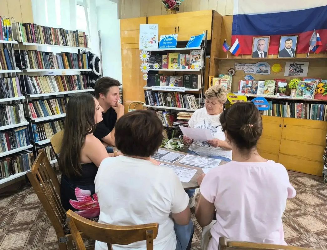 Летом в учреждениях культуры Новоазовского муниципального округа проходят не только развлекательные, но и образовательные мероприятия, направленные на безопасность детей Летом в учреждениях культуры Новоазовского муниципального округа проходят не только развлекательные, но и образовательные мероприятия, направленные на безопасность детей