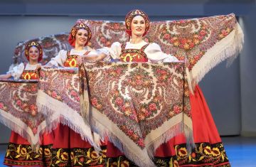 С Днём фольклора!. 17 июля в России отмечается Единый день фольклора — важное событие, объединяющее всех, кто ценит и стремится сохранить богатое культурное наследие нашей страны