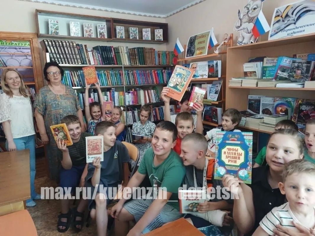 Сегодня, учреждения культуры города присоединились к общероссийской акции «Единый день фольклора», посвященной Году единства народов России Сегодня, учреждения культуры города присоединились к общероссийской акции «Единый день фольклора», посвященной Году единства народов России