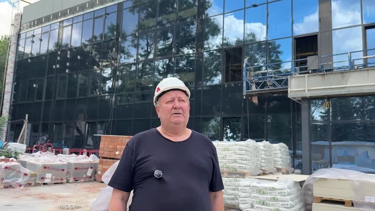 В спорткомплексе «Нептун» специалисты из Санкт-Петербурга завершили основные черновые работы