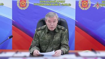 Минобороны России: Начальник Генерального штаба Вооруженных Сил Российской Федерации – первый заместитель Министра обороны Российской Федерации генерал армии Валерий Герасимов проверил ход выполнения боевых задач...