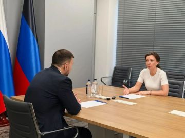 Анна Кузнецова: В Донецке с Главой ДНР Денисом Владимировичем Пушилиным обсудили социальные вопросы и результаты народной программы «Единой России»