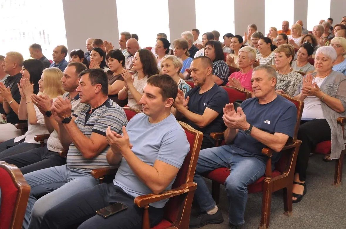 Праздник тех, кто держит индустрию на плаву: День металлурга на комбинате Праздник тех, кто держит индустрию на плаву: День металлурга на комбинате