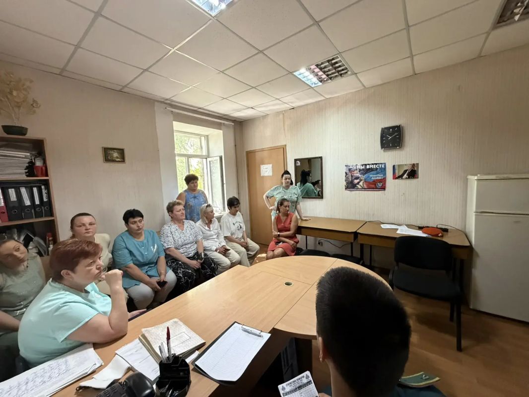 Встречи с трудовым коллективом в Ленинском районе города Донецка продолжаются Встречи с трудовым коллективом в Ленинском районе города Донецка продолжаются