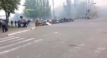 2014 год, тогда еще майор Драпатый устроил дрифт в Мариуполе на БМП-2