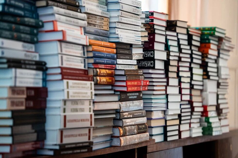 Минпросвещения РФ подготовило список книг о героях СВО для школьников