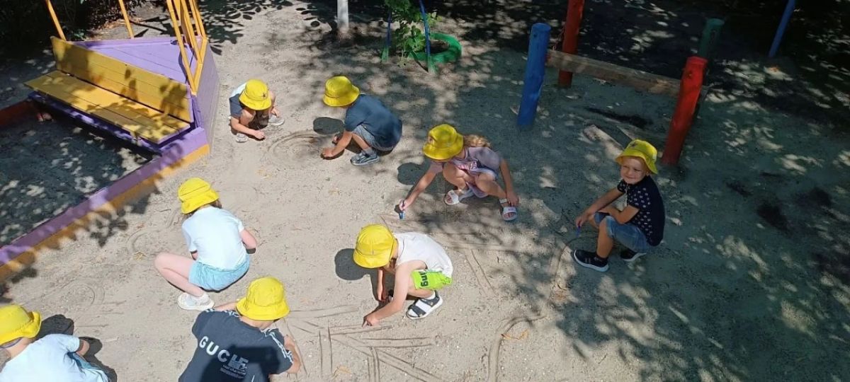 Маленькие и очень любопытные: дошкольники совершили путешествие в мир науки и открытий Маленькие и очень любопытные: дошкольники совершили путешествие в мир науки и открытий