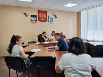 В ходе рабочего совещания обсудили с коллегами деятельность НКО и ТОС на территории Амвросиевского муниципального округа