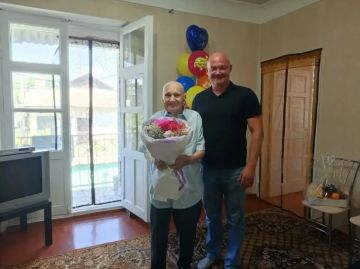 Жизненная мудрость и гостеприимство: чествуем ветерана в день 96-летия!