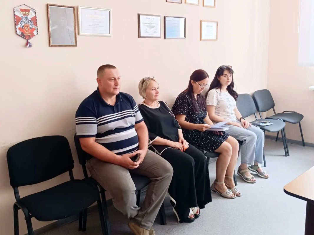 22 июля состоялось заседание межведомственной комиссии по содействию и решению вопросов ветеранов боевых действий и членов их семей на территории муниципального образования городской округ Иловайск Донецкой Народной... 22 июля состоялось заседание межведомственной комиссии по содействию и решению вопросов ветеранов боевых действий и членов их семей на территории муниципального образования городской округ Иловайск Донецкой Народной...