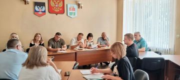 22 июля 2026 года председатель Амвросиевского муниципального совета Александр Шульга принял участие в заседании комиссии по содействию в решении вопросов ветеранов боевых действий и членов их семей