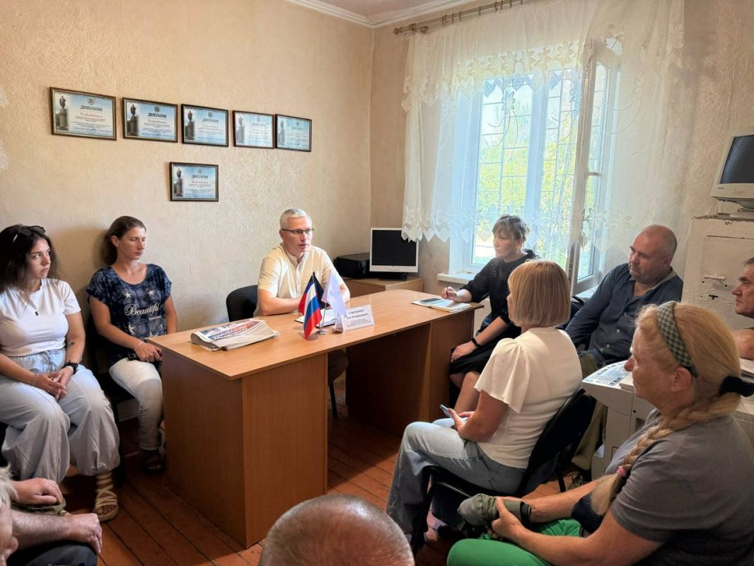 Сегодня, 22 июля, в рамках проекта «Управдом» провёл рабочую встречу с трудовым коллективом участка № 8 Пролетарского района Донецкого Филиала Единого регионального фонда по управлению МКД ДНР Сегодня, 22 июля, в рамках проекта «Управдом» провёл рабочую встречу с трудовым коллективом участка № 8 Пролетарского района Донецкого Филиала Единого регионального фонда по управлению МКД ДНР