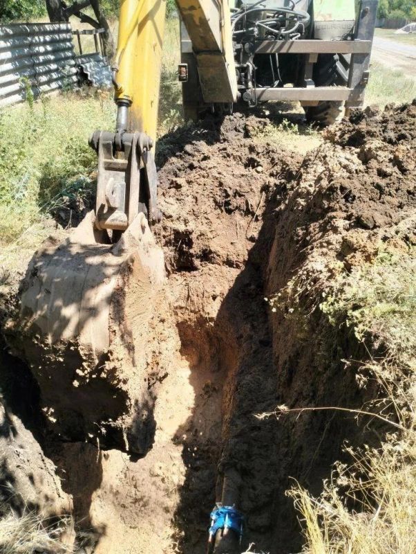 Наталья Великодная: Специалисты службы водоснабжения Тельмановского водоканала провели ремонтные работы на участке водопроводной сети по адресу: с. Коньково, ул. Степная, 18 Наталья Великодная: Специалисты службы водоснабжения Тельмановского водоканала провели ремонтные работы на участке водопроводной сети по адресу: с. Коньково, ул. Степная, 18