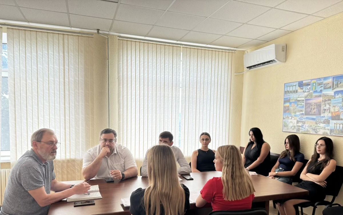 Борис Трима: Состоялся круглый стол по вопросам молодежной политики и итогам работы НКО Борис Трима: Состоялся круглый стол по вопросам молодежной политики и итогам работы НКО