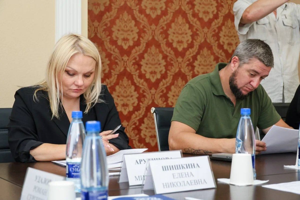 Владислав Подкова: На заседании Комитета Народного Совета по молодёжной политике и патриотическому воспитанию рассмотрели предложение Молодёжного Парламента ДНР об ограничении движения мототехники и питбайков на территории... Владислав Подкова: На заседании Комитета Народного Совета по молодёжной политике и патриотическому воспитанию рассмотрели предложение Молодёжного Парламента ДНР об ограничении движения мототехники и питбайков на территории...