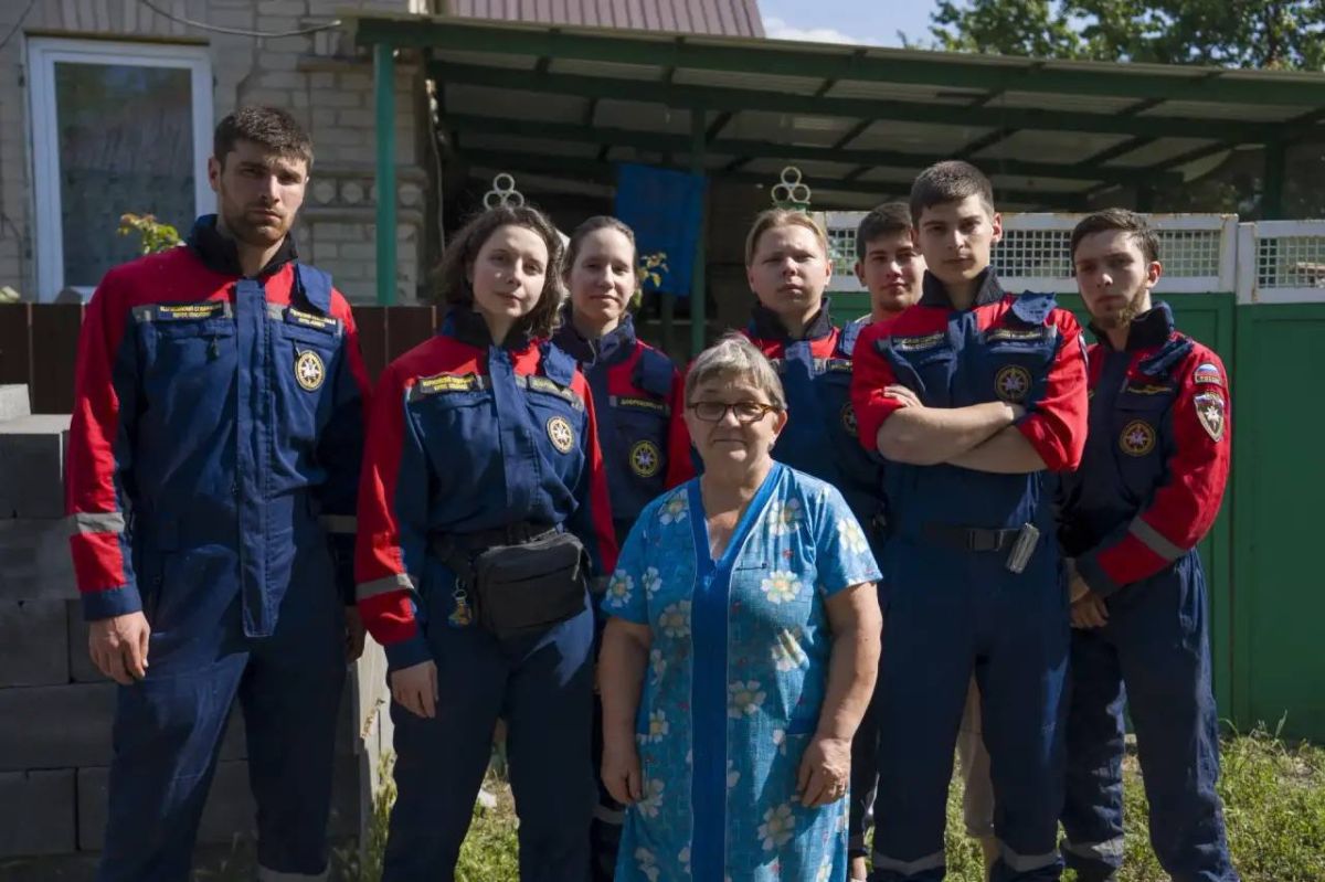 За участие в гуманитарной миссии благодарим добровольцев и специальный проект «Новые горизонты» от программы Росмолодежи «Больше, чем путешествие» За участие в гуманитарной миссии благодарим добровольцев и специальный проект «Новые горизонты» от программы Росмолодежи «Больше, чем путешествие»