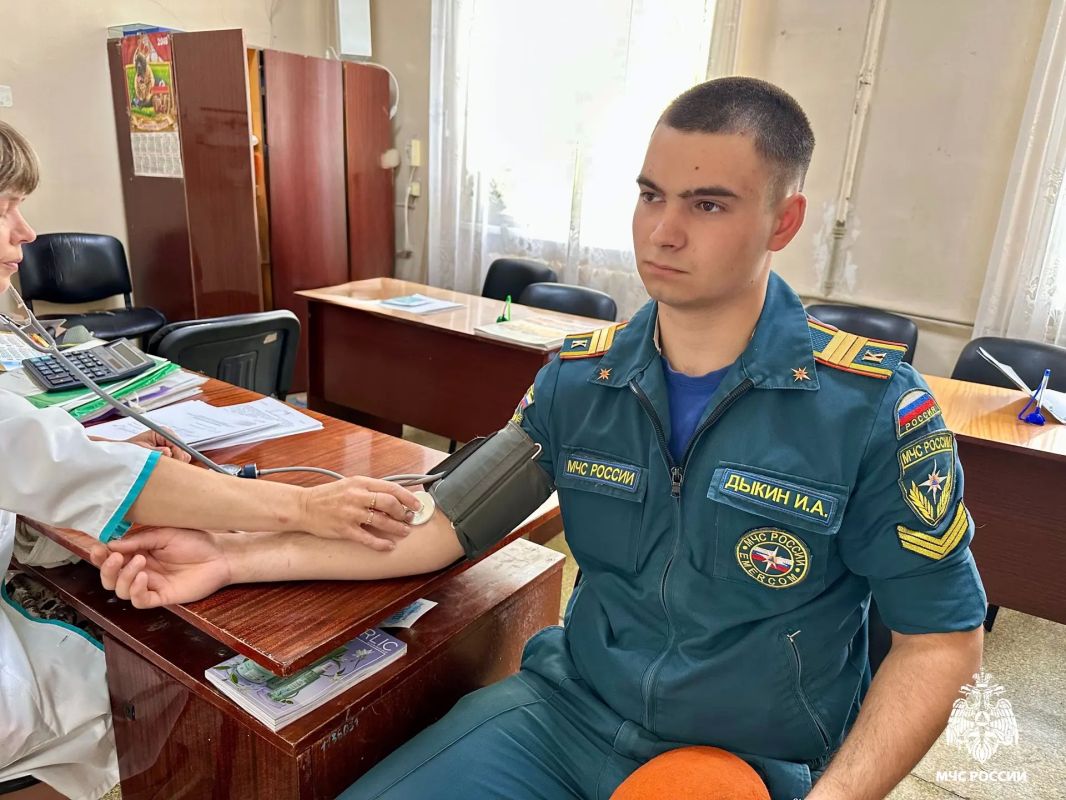 «Кровь для жизни»: курсанты МЧС приняли участие в «Неделе донора» «Кровь для жизни»: курсанты МЧС приняли участие в «Неделе донора»