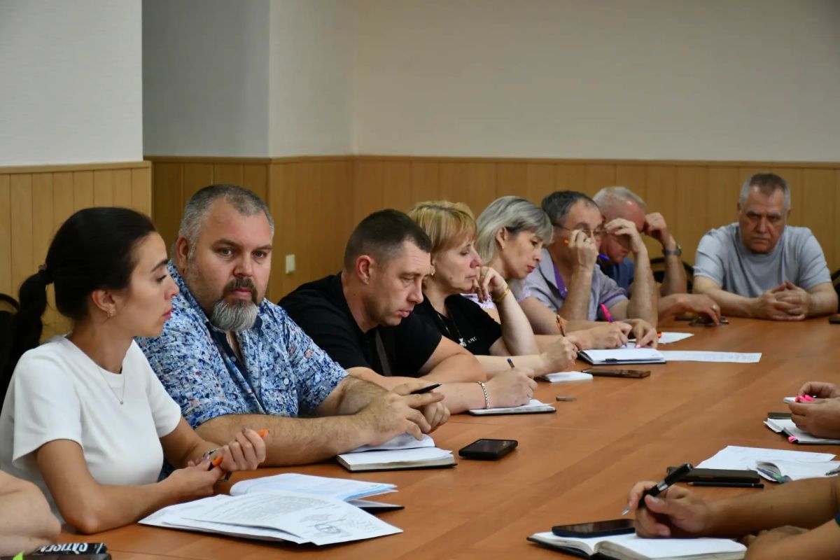 22 июля, под председательством заместителя главы администрации городского округа Дебальцево Глебова Евгения Юрьевича в администрации городского округа Дебальцево прошло заседание Комиссии по предупреждению и ликвидации... 22 июля, под председательством заместителя главы администрации городского округа Дебальцево Глебова Евгения Юрьевича в администрации городского округа Дебальцево прошло заседание Комиссии по предупреждению и ликвидации...