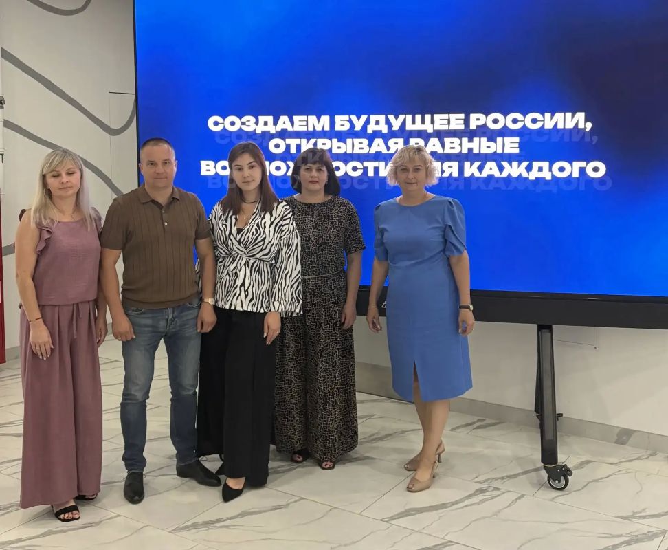 Депутаты Снежнянского городского совета приняли участие в программе «Территория новых возможностей» Депутаты Снежнянского городского совета приняли участие в программе «Территория новых возможностей»