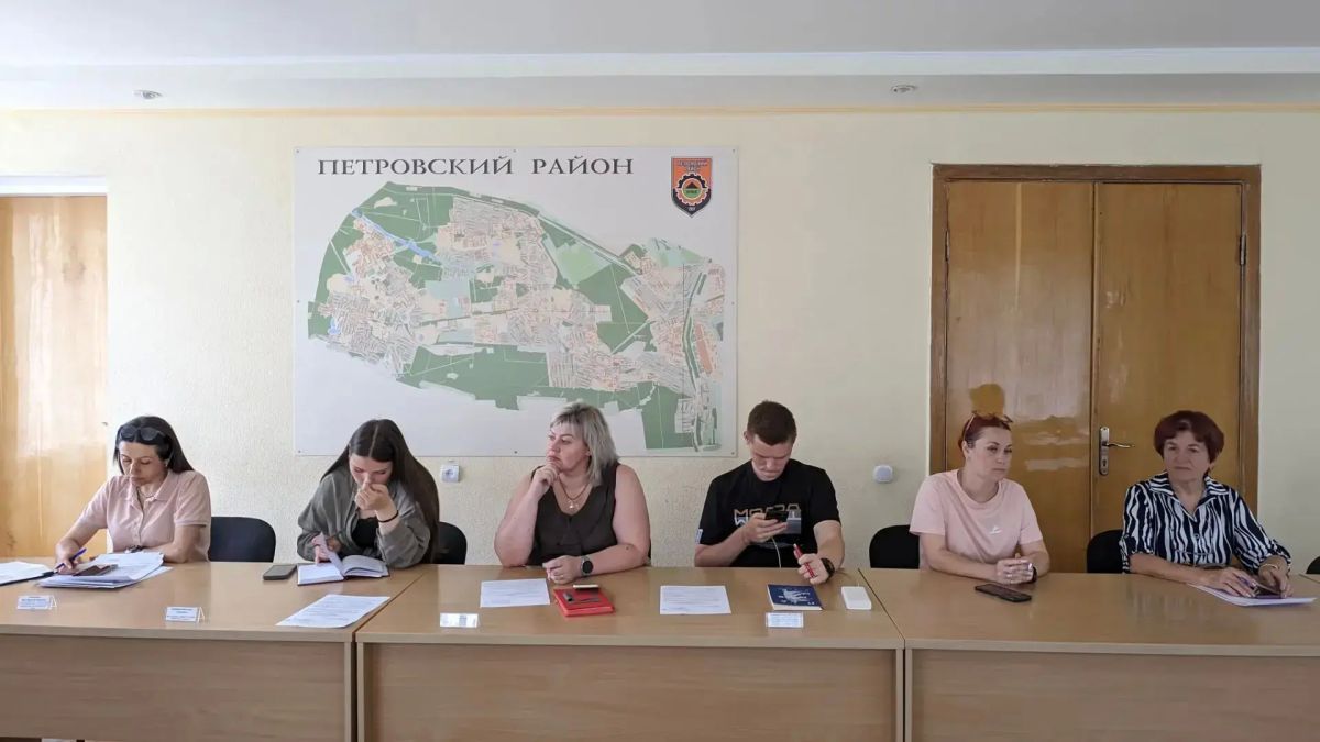 Наталья Бегуненко: В Управе Петровского внутригородского района Администрации городского округа Донецк прошло заседание Комиссии по делам несовершеннолетних и защите их прав Наталья Бегуненко: В Управе Петровского внутригородского района Администрации городского округа Донецк прошло заседание Комиссии по делам несовершеннолетних и защите их прав