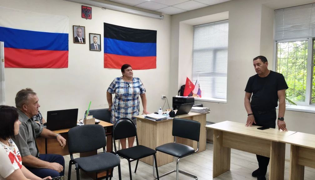 Константин Зинченко: Встретился с жителями села Красновка Константин Зинченко: Встретился с жителями села Красновка