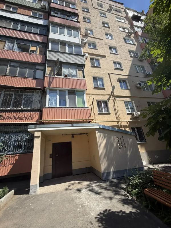 Восстановлен многоквартирный дом на улице Бахмутской в г. Мариуполе Восстановлен многоквартирный дом на улице Бахмутской в г. Мариуполе