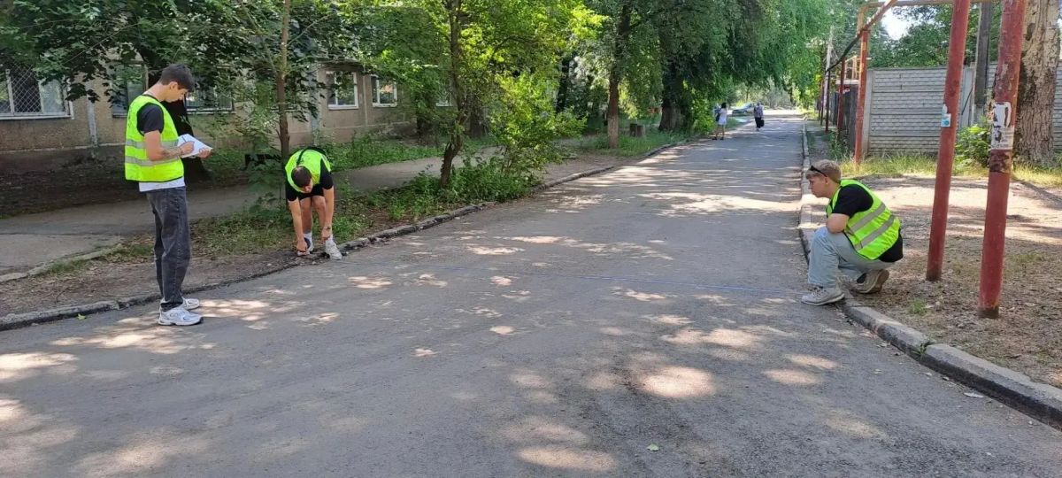 Студенты Донецкой академии транспорта участвуют в совершенствовании дорожной инфраструктуры Студенты Донецкой академии транспорта участвуют в совершенствовании дорожной инфраструктуры