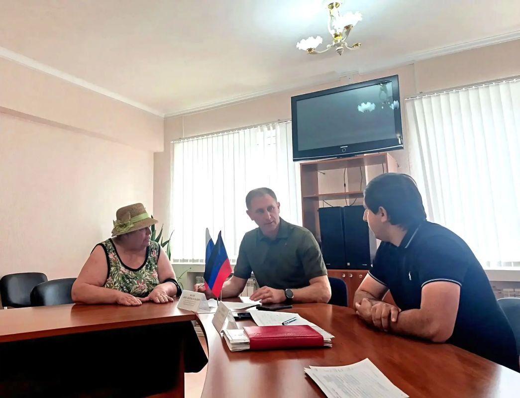 Глава Шахтерского муниципального округа ответил на вопросы ждановцев Глава Шахтерского муниципального округа ответил на вопросы ждановцев
