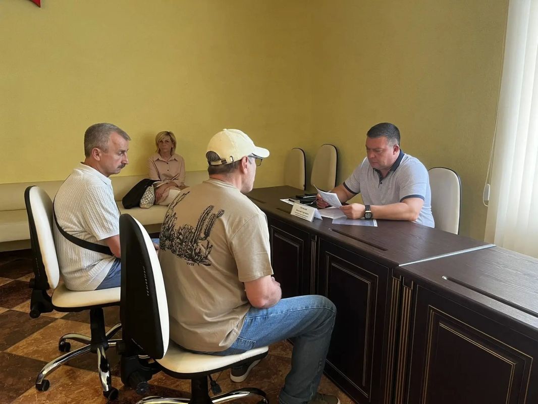 Заместитель главы Администрации муниципального образования Виталий Легчилин провел личный прием граждан