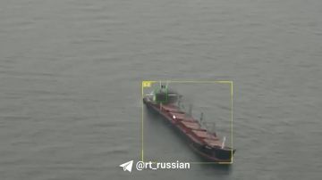 Видео поражения четырёх сухогрузов в акватории Чёрного моря и в порту Черноморск дронами «Герань-4 Сикер»
