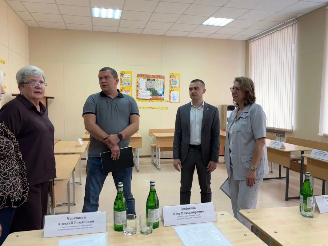 Правительство ДНР контролирует модернизации образовательных учреждений региона Правительство ДНР контролирует модернизации образовательных учреждений региона
