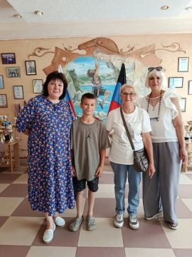 Семья - это начало пути: в Амвросиевском округе дети обрели новый дом