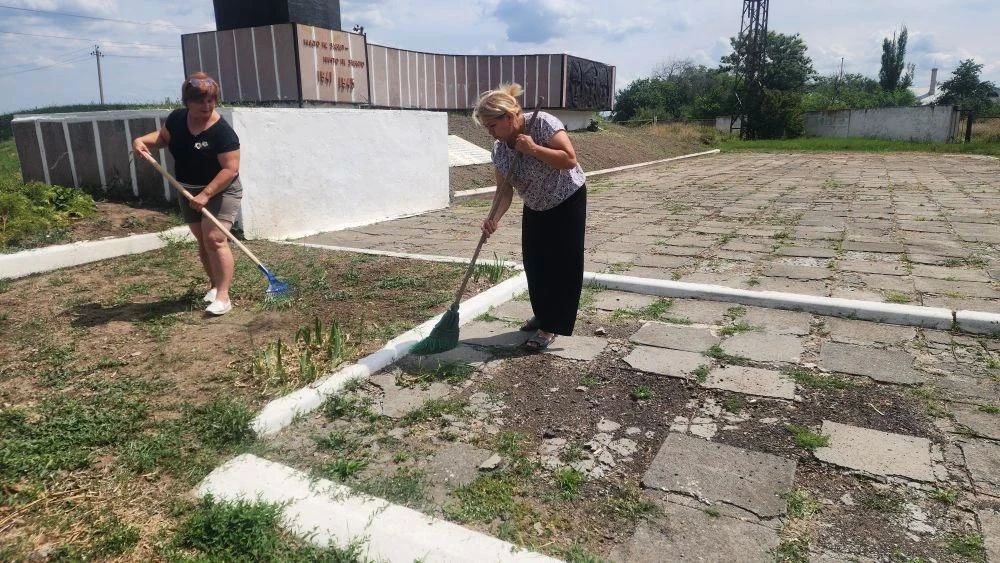 В Старобешевском округе прошел «День чистоты» В Старобешевском округе прошел «День чистоты»