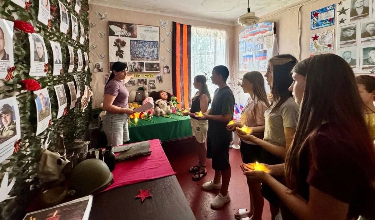 «Они хотели жить…». 24 июля в Новозарьевском сельском центре культуры и досуга прошла памятная акция, посвященная Дню памяти детей-жертв войны в Донбассе «Они хотели жить…». 24 июля в Новозарьевском сельском центре культуры и досуга прошла памятная акция, посвященная Дню памяти детей-жертв войны в Донбассе